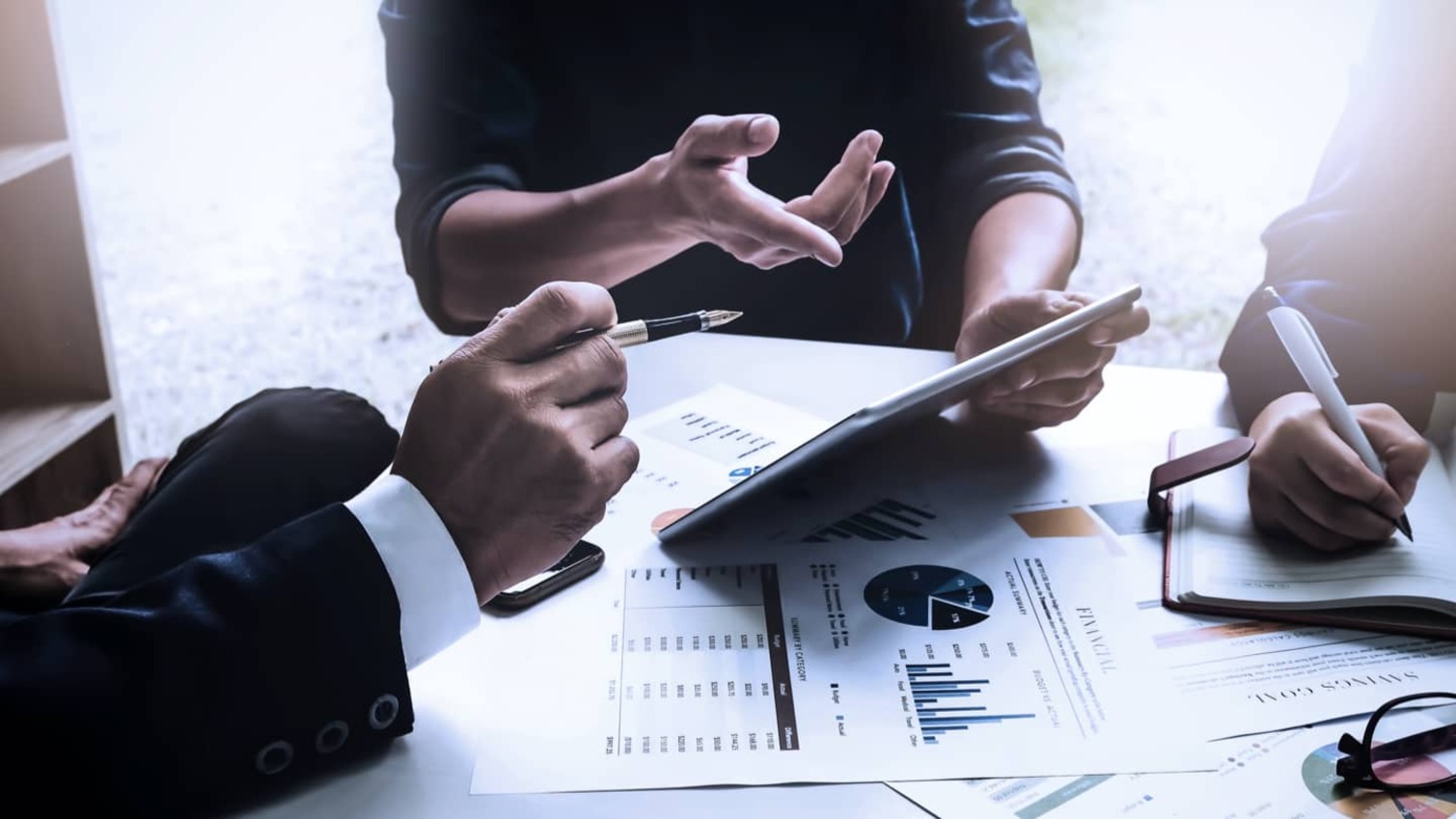 MIT Sloan Economics for Business online program banner