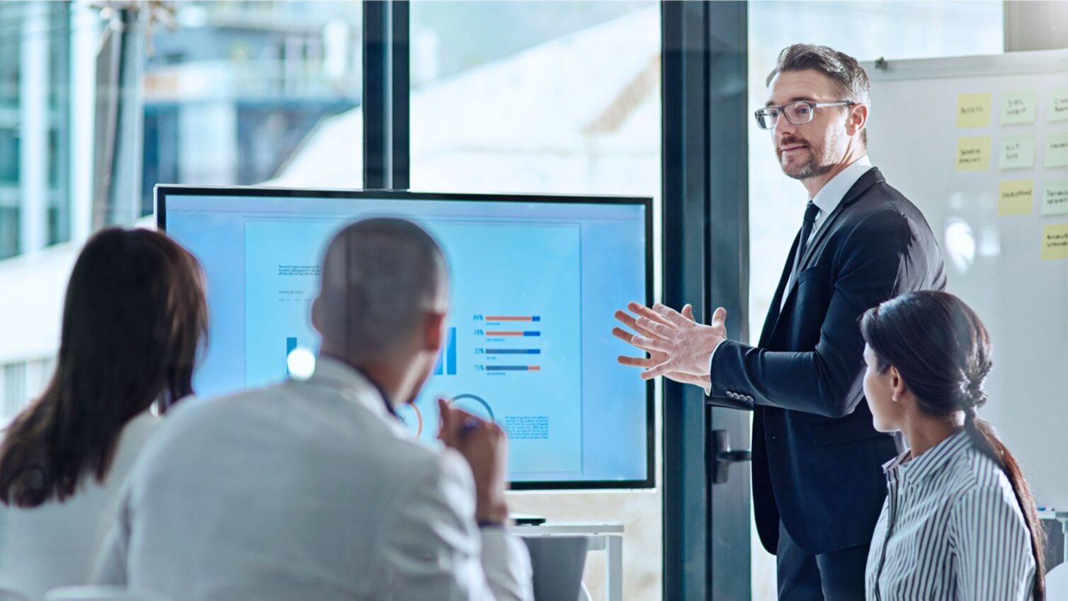 Yale SOM Executive Education Digital Marketing: A Strategic Perspective online program banner