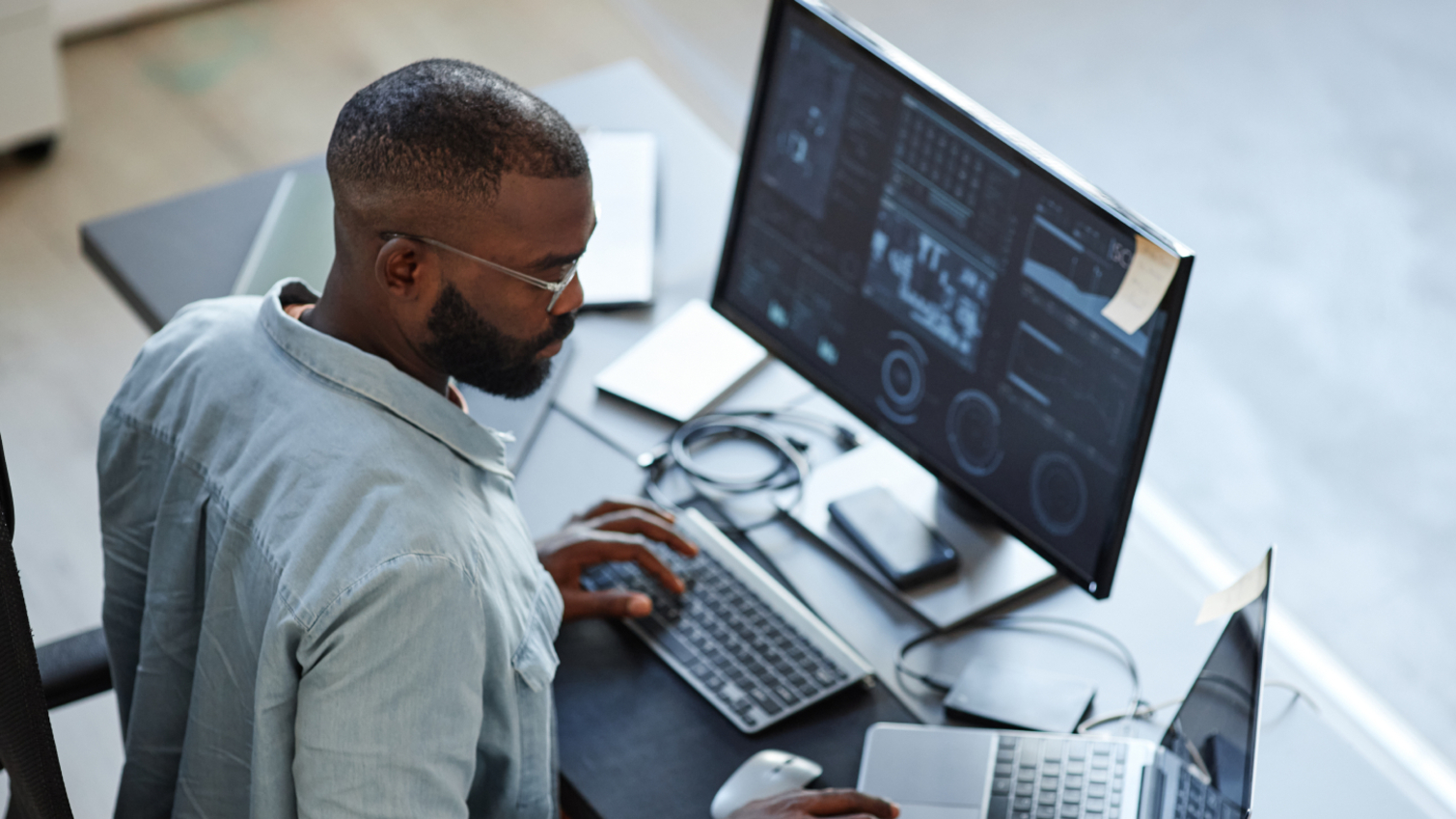 LSE Applied Data Visualisation and Analysis for Business online certificate course banner