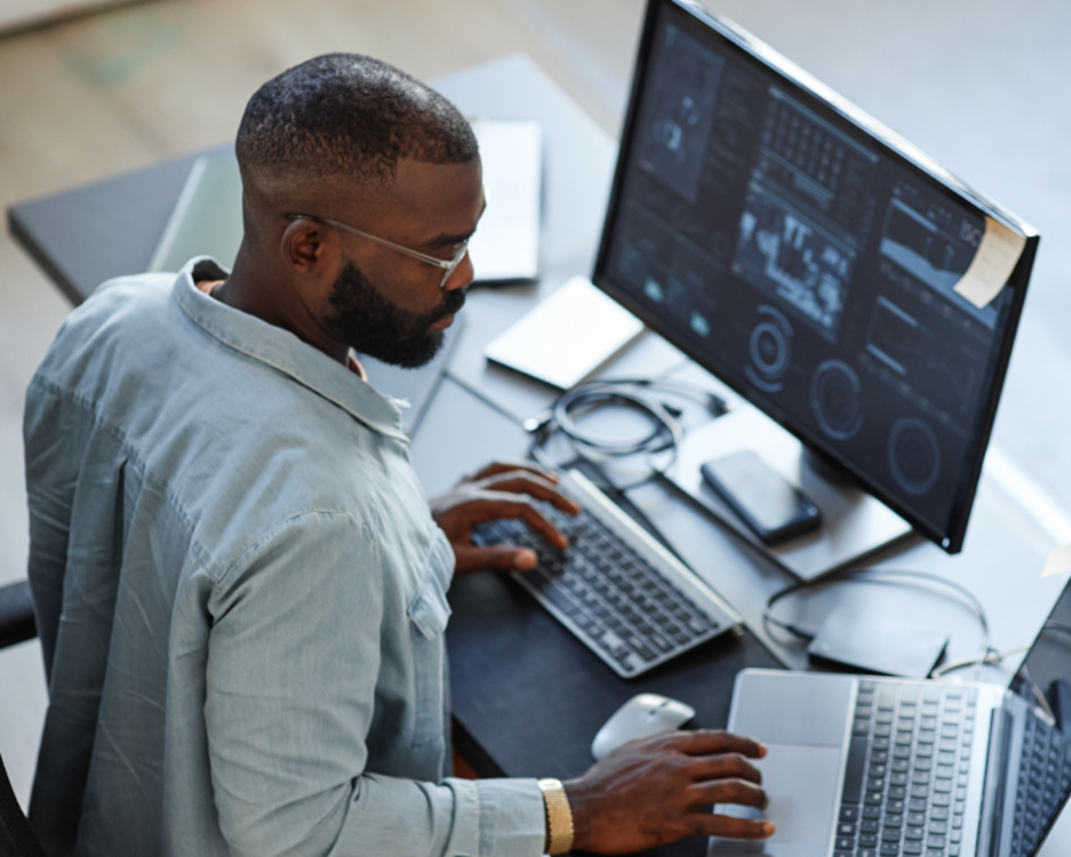 LSE Applied Data Visualisation and Analysis for Business online certificate course banner